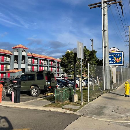 Heritage Inn And Suites Corona Buitenkant foto