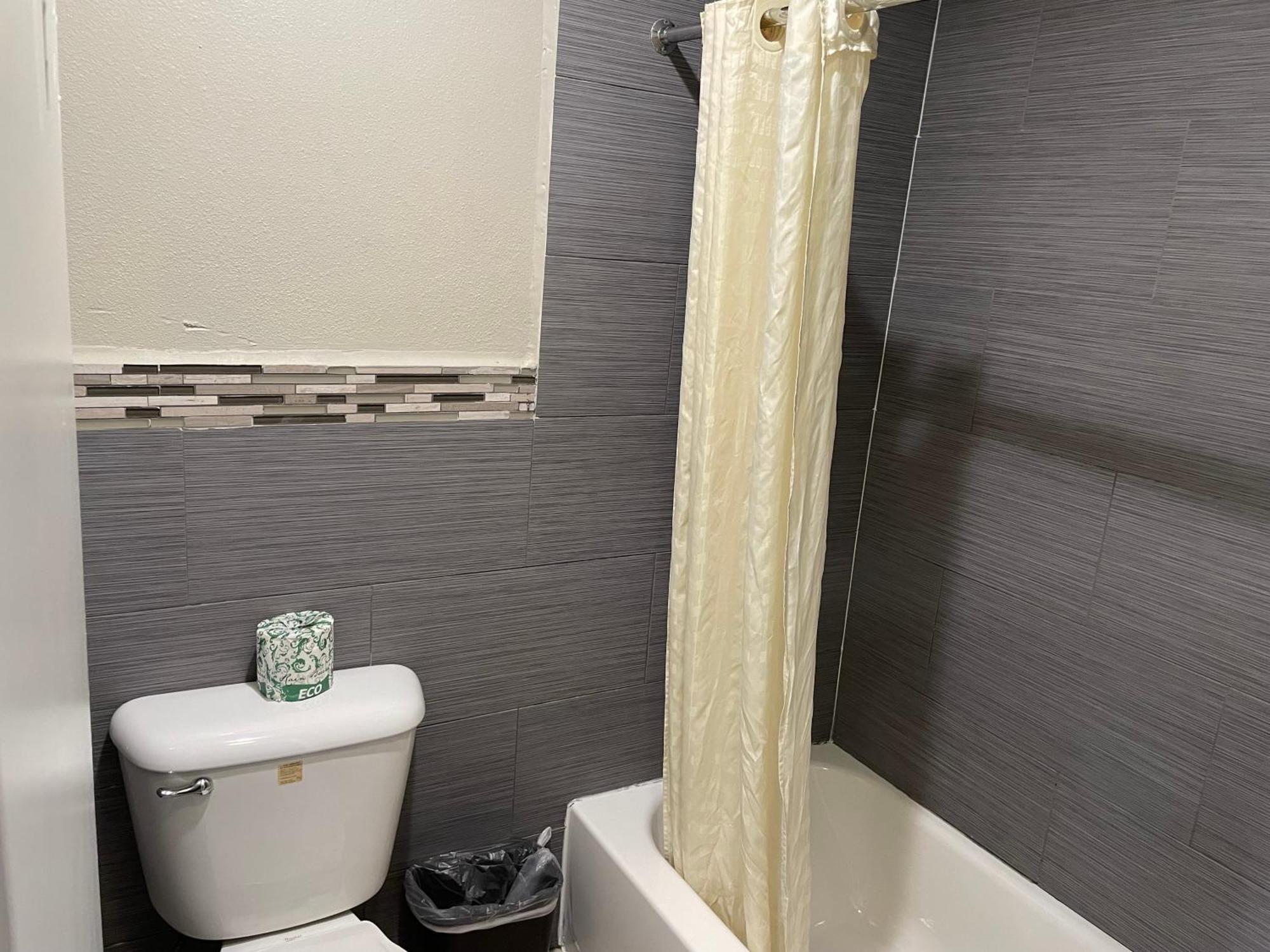 Heritage Inn And Suites Corona Buitenkant foto