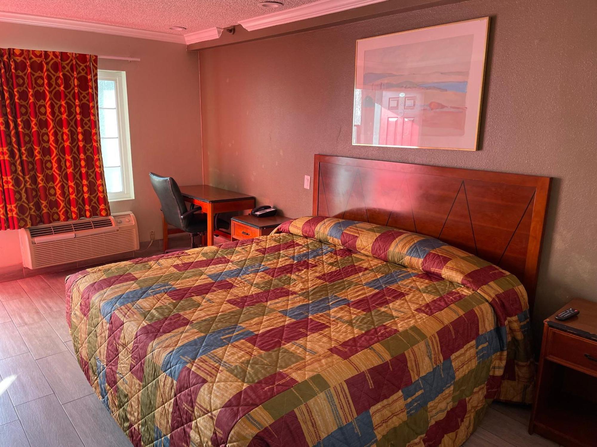 Heritage Inn And Suites Corona Buitenkant foto